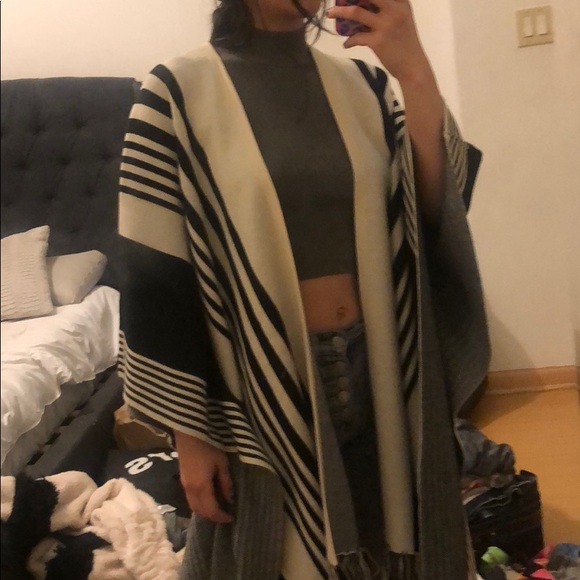 Cardigan - Picture 2 of 3